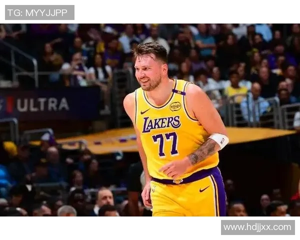 篮球与足球明星谁更帅气引发的热议与对比分析